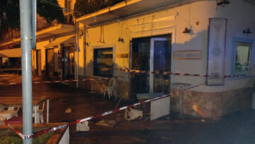 negozio-danneggiato-esplosione-praia-a-mare