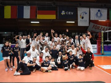 vittoria santa croce