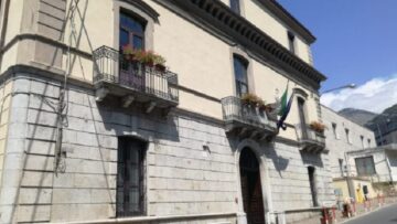 MunicipioLAURIA-696×522-1